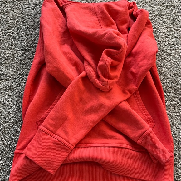 Champion & Adidas Sweatshirts - Picture 4 of 4